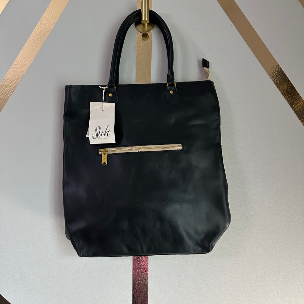 Sseko Convertible Tote in Black